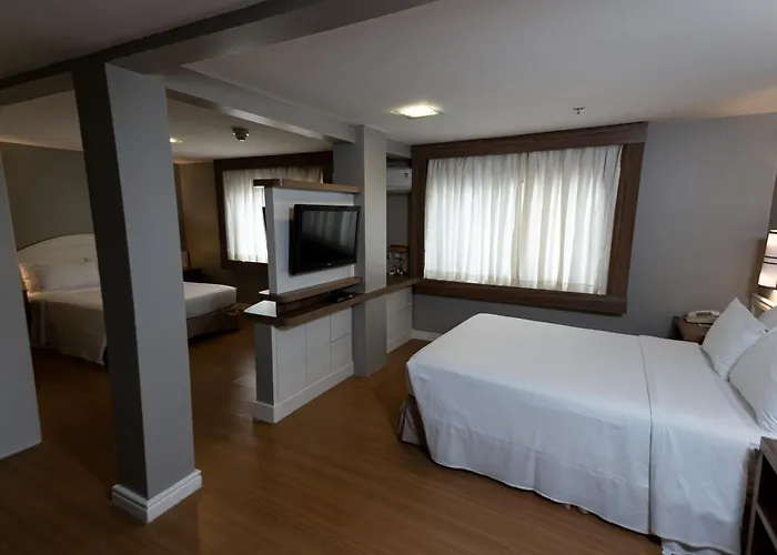 Hotel Master - Av Carlos Gomes, Próximo Ao Consulado Americano
