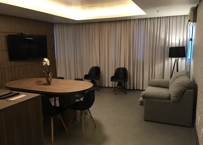 Hotel Master - Av Carlos Gomes, Próximo Ao Consulado Americano