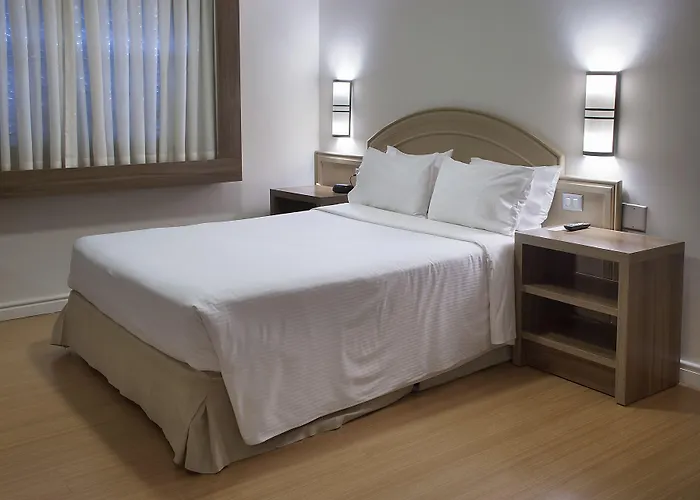 Hotel Master - Av Carlos Gomes, Próximo Ao Consulado Americano