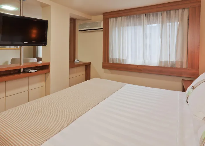 Hotel Master - Av Carlos Gomes, Próximo Ao Consulado Americano 4*