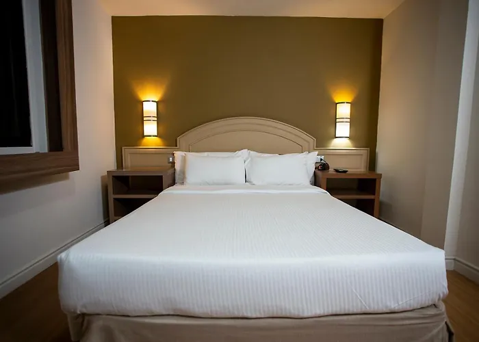 Hotel Master - Av Carlos Gomes, Próximo Ao Consulado Americano