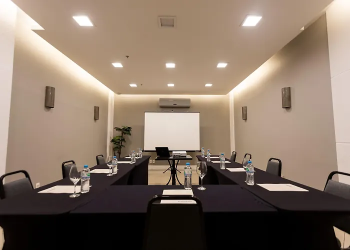 Master - Av Carlos Gomes, Próximo Ao Consulado Americano Hotel Porto Alegre