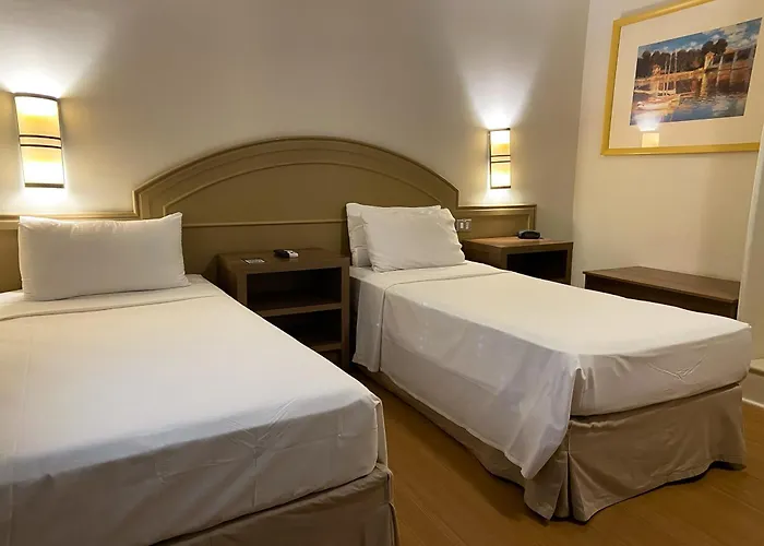 Hotel Master - Av Carlos Gomes, Próximo Ao Consulado Americano Porto Alegre